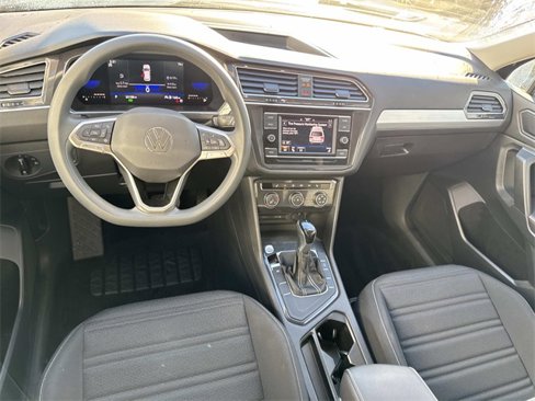 Certified 2022 Volkswagen Tiguan S image 5