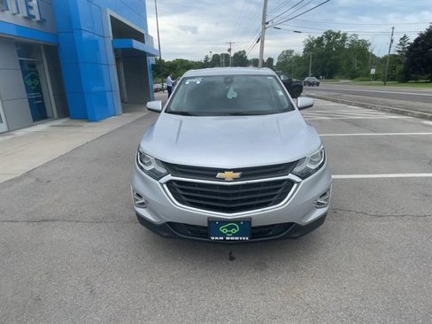Certified 2020 Chevrolet Equinox LT w/ Driver Convenience Package image 3