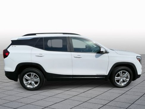 Used 2022 GMC Terrain SLE w/ Driver Convenience Package image 8