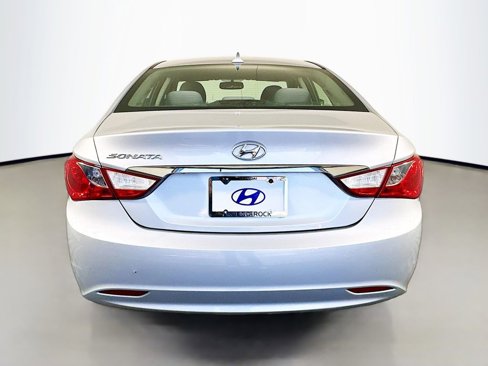 Used 2011 Hyundai Sonata GLS image 6