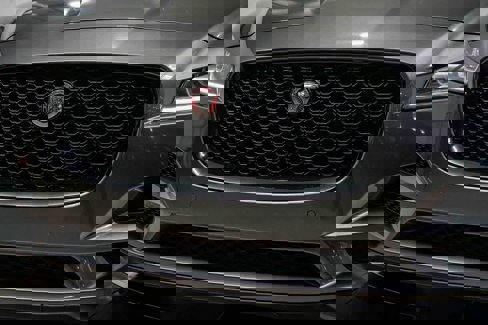 Used 2018 Jaguar F-PACE Prestige image 8