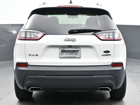 Used 2019 Jeep Cherokee Latitude w/ Popular Appearance Group image 6