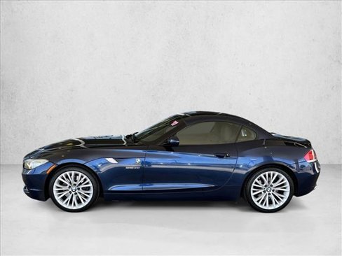 Used 2011 BMW Z4 sDrive35i image 2