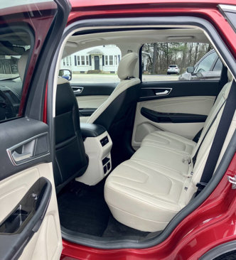 Used 2019 Ford Edge Titanium w/ Cold Weather Package image 17