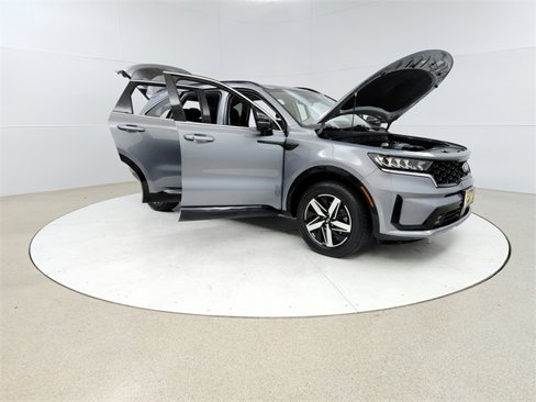 Used 2021 Kia Sorento EX w/ Panoramic Sunroof Package image 9