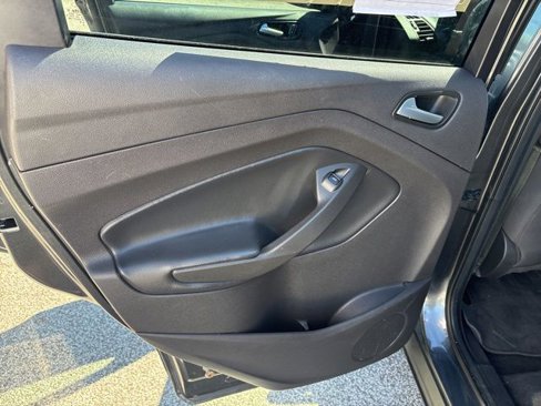 Used 2018 Ford Escape SE image 20
