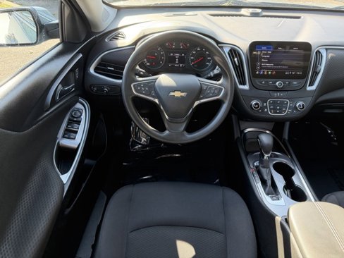 Used 2024 Chevrolet Malibu LT image 15