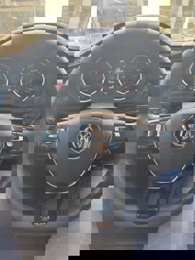 Used 2018 Volkswagen Tiguan S image 12