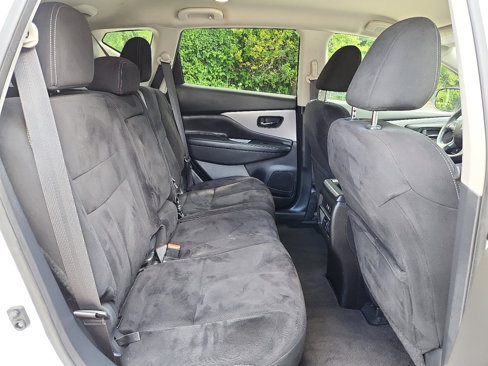 Used 2019 Nissan Murano S image 15