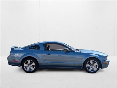 Used 2007 Ford Mustang GT image 4