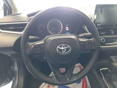 Used 2021 Toyota Corolla LE image 8