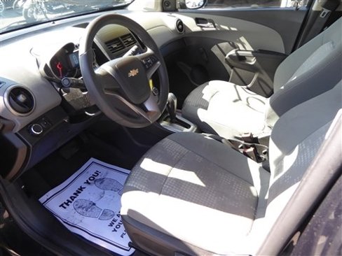 Used 2014 Chevrolet Sonic LS image 15