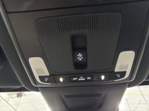 Used 2025 Honda CR-V Sport image 44