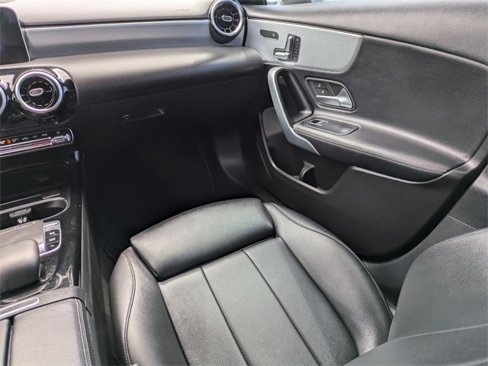 Used 2019 Mercedes-Benz A 220 image 17