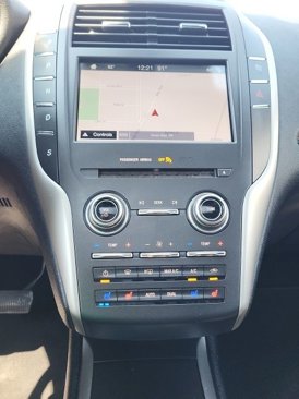 Used 2017 Lincoln MKC Reserve w/ Lincoln MKC Climate Package image 5