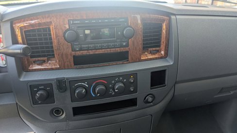 Used 2006 Dodge Ram 1500 Truck SLT w/ Quad Cab Big Horn Value Group image 11