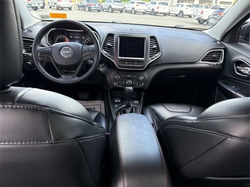 Used 2021 Jeep Cherokee Trailhawk image 20
