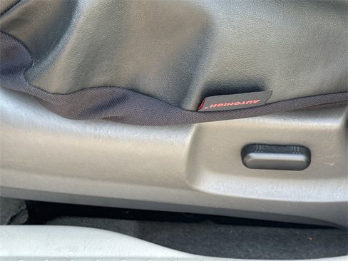 Used 2011 Ford Escape XLT image 7