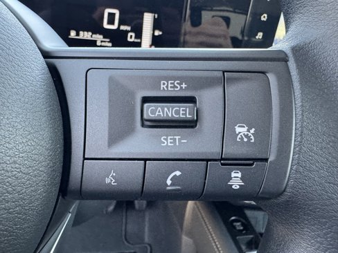 New 2025 Nissan Kicks SV image 15
