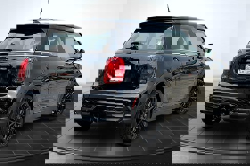 Used 2023 MINI Cooper S image 2