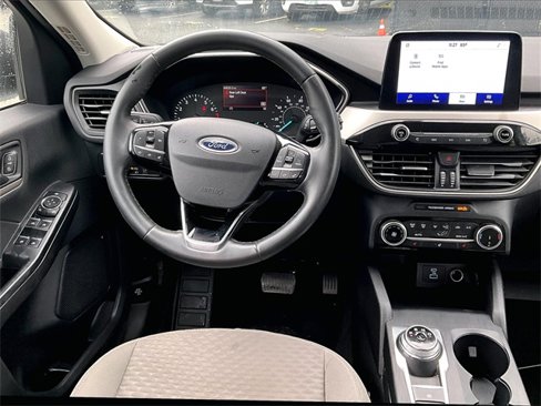 Used 2022 Ford Escape SE w/ Cold Weather Package image 5