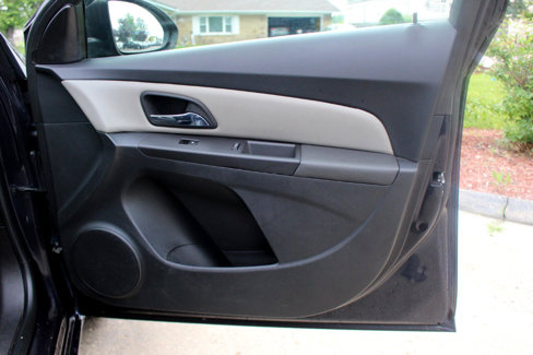 Used 2015 Chevrolet Cruze LS image 32
