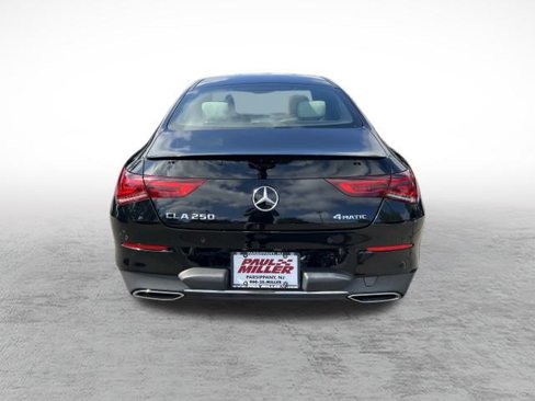Used 2022 Mercedes-Benz CLA 250 4MATIC image 6