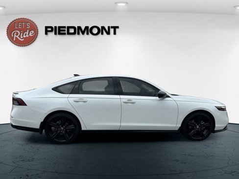 Used 2023 Honda Accord Sport image 17