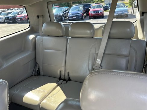 Used 2008 Chrysler Aspen Limited image 18