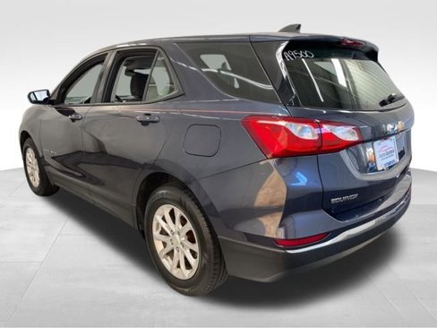 Used 2018 Chevrolet Equinox LS image 4