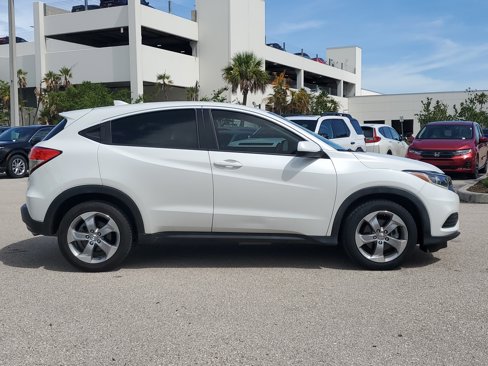 Used 2021 Honda HR-V LX image 4