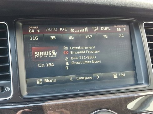 Used 2015 Kia Cadenza Premium w/ Technology Package image 18