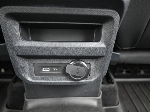 Used 2022 Volkswagen Tiguan SEL R-Line image 24