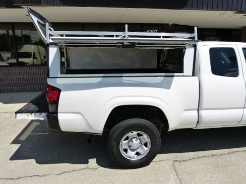 Used 2021 Toyota Tacoma SR image 19