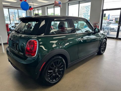 Used 2019 MINI Cooper 2-Door Hardtop image 27