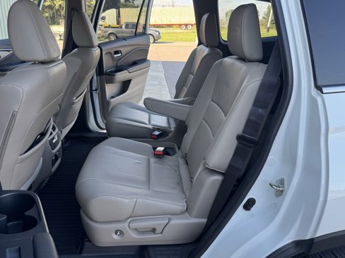 Used 2020 Honda Pilot Touring image 35