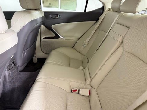 Used 2011 Lexus IS 250 image 27