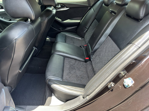Used 2016 Nissan Maxima SR image 17