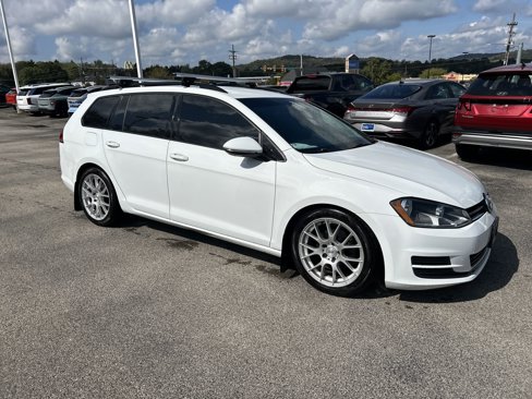 Used 2015 Volkswagen Golf S image 3