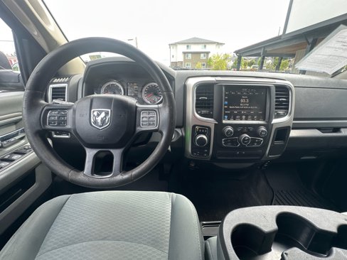 Used 2017 RAM 1500 Classic SLT image 11