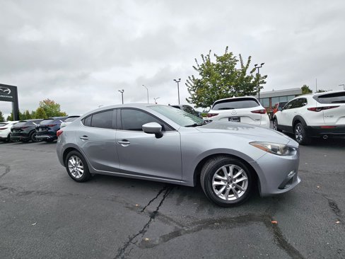 Used 2016 MAZDA MAZDA3 i Sport w/ Preferred Equipment Package image 2