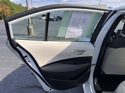 Used 2020 Toyota Corolla LE image 10