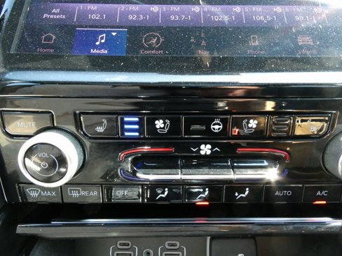 Used 2021 Jeep Grand Cherokee L Overland w/ Luxury Tech Group IV image 34