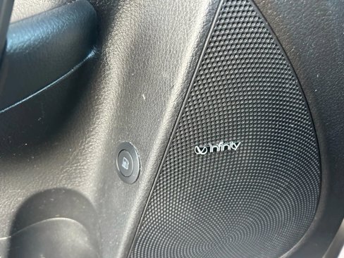 Used 2015 Kia Sorento SX image 18