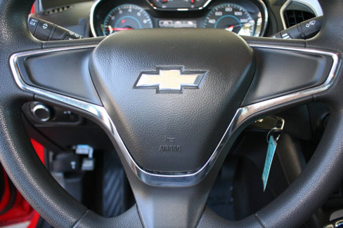 Used 2017 Chevrolet Cruze LS image 18