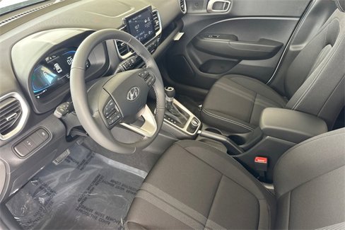 New 2025 Hyundai Venue SEL image 7
