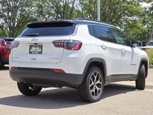 New 2025 Jeep Compass Limited image 22