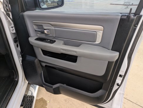 Used 2018 RAM 1500 Lone Star image 29