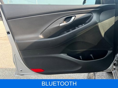 Used 2019 Hyundai Elantra GT image 16