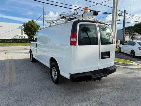 Used 2015 Chevrolet Express 2500 image 7